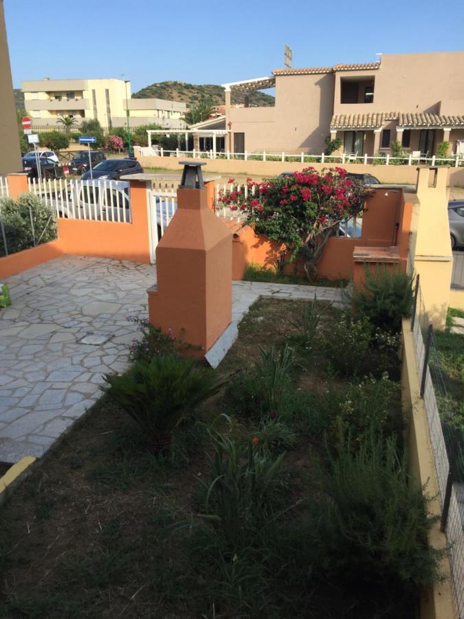 Lemon Apartments Villasimius Exterior photo
